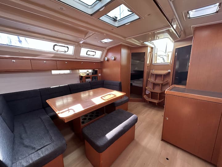 Sailboat Bavaria 46 Cruiser (2015) for Charter - Pula | #3552 - 10