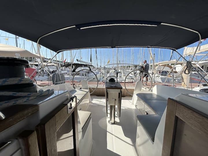 Sailboat Bavaria 46 Cruiser (2015) for Charter - Pula | #3552 - 6