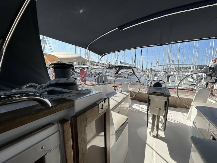 Sailboat Bavaria 46 Cruiser (2015) for Charter - Pula | #3552 - 5