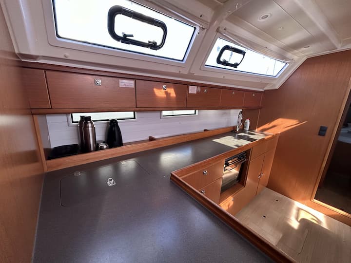 Sailboat Bavaria 46 Cruiser (2015) for Charter - Pula | #3552 - 11
