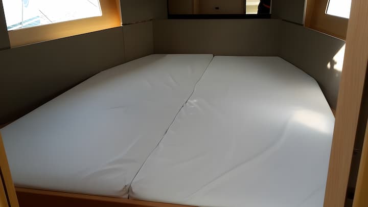 Voilier Beneteau Oceanis 38 (2015) pour Charter - Medulin | #3570 - 10