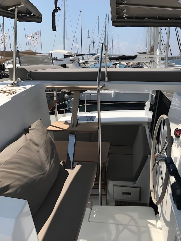 Catamaran Fountaine Pajot Lucia 40 (2018) for Charter - Athens | #3660 - 6