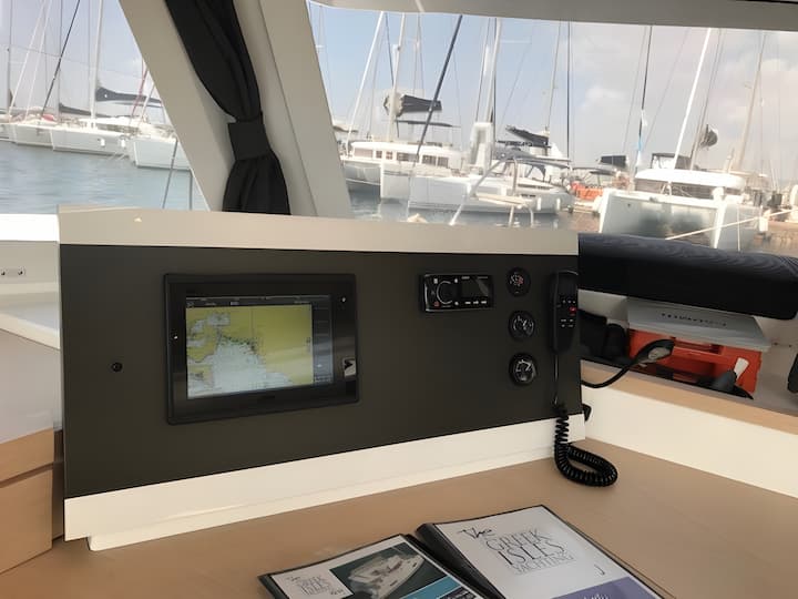 Catamaran Fountaine Pajot Lucia 40 (2018) for Charter - Athens | #3660 - 12