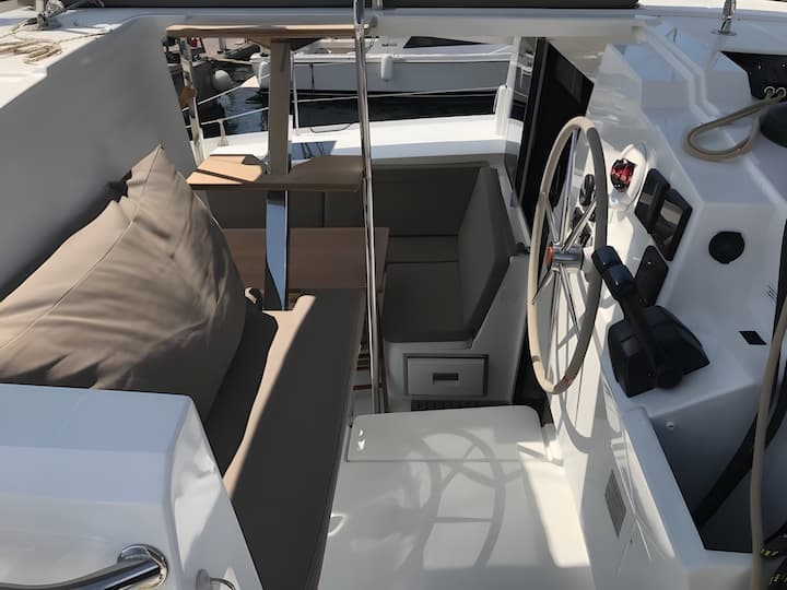 Catamaran Fountaine Pajot Lucia 40 (2018) for Charter - Athens | #3660 - 7