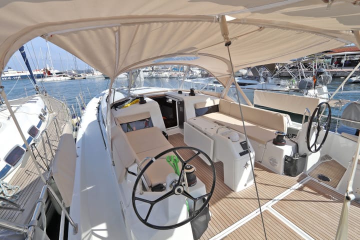 Sailboat Jeanneau Sun Odyssey 490 (2019) for Charter - Lavrion | #374 - 9