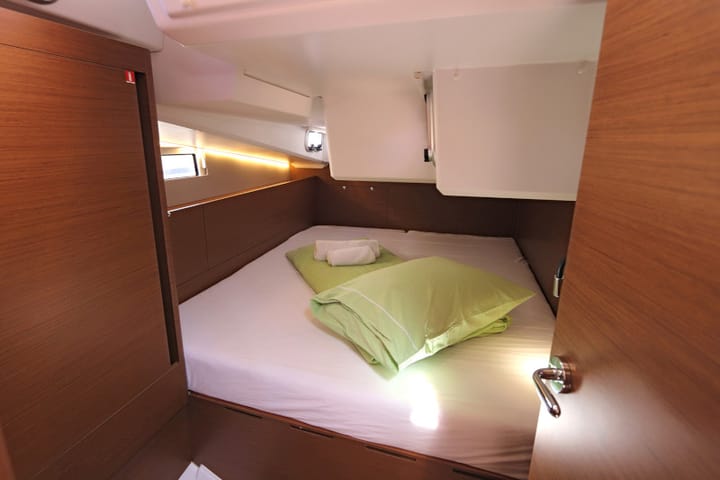 Sailboat Jeanneau Sun Odyssey 490 (2019) for Charter - Lavrion | #374 - 5