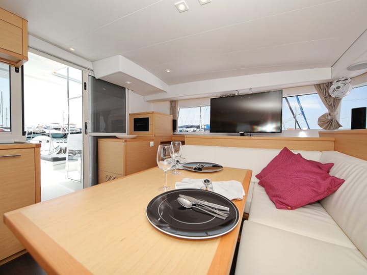  Catamaran Lagoon 400 S2 (2018) voor Charter - Sukosan | #402 - 110