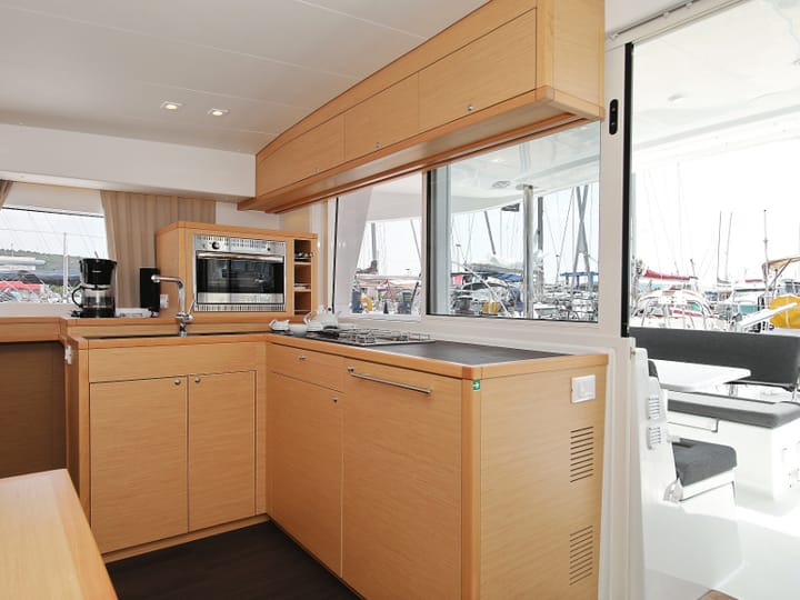  Catamaran Lagoon 400 S2 (2018) voor Charter - Sukosan | #402 - 24