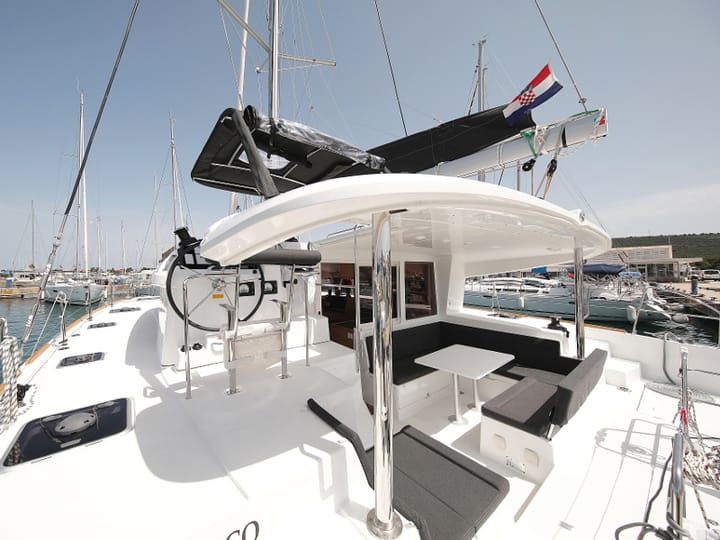  Catamaran Lagoon 400 S2 (2018) voor Charter - Sukosan | #402 - 124