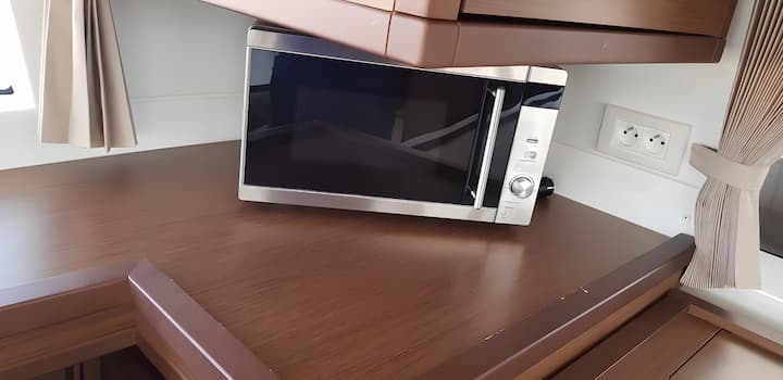 Catamaran Lagoon 450F (2019) for Charter - Lavrion | #4061 - 13