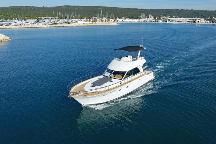 Motorboot Beneteau Antares 13.80 (2024) für Charter - Sukošan | #407 - 132