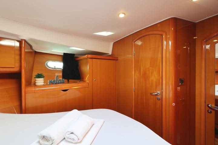 Motorboot Beneteau Antares 13.80 (2024) für Charter - Sukošan | #407 - 99