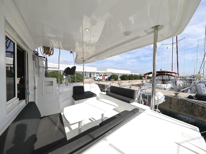  Catamaran Lagoon  40 (2019) voor Charter - Sukosan | #412 - 71