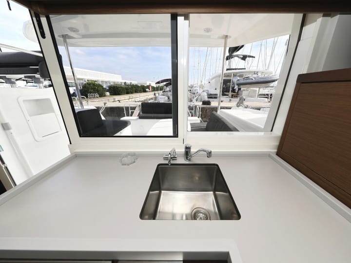  Catamaran Lagoon  40 (2019) voor Charter - Sukosan | #412 - 77