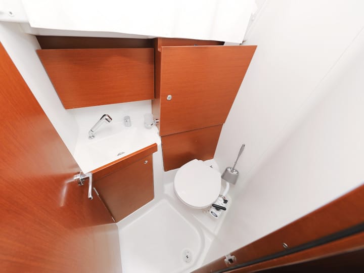 Segelboot Beneteau Oceanis 35.1 (2018) für Charter - Sukošan | #416 - 18