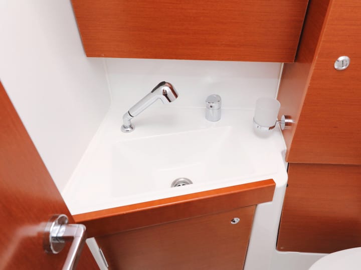 Segelboot Beneteau Oceanis 35.1 (2018) für Charter - Sukošan | #416 - 81