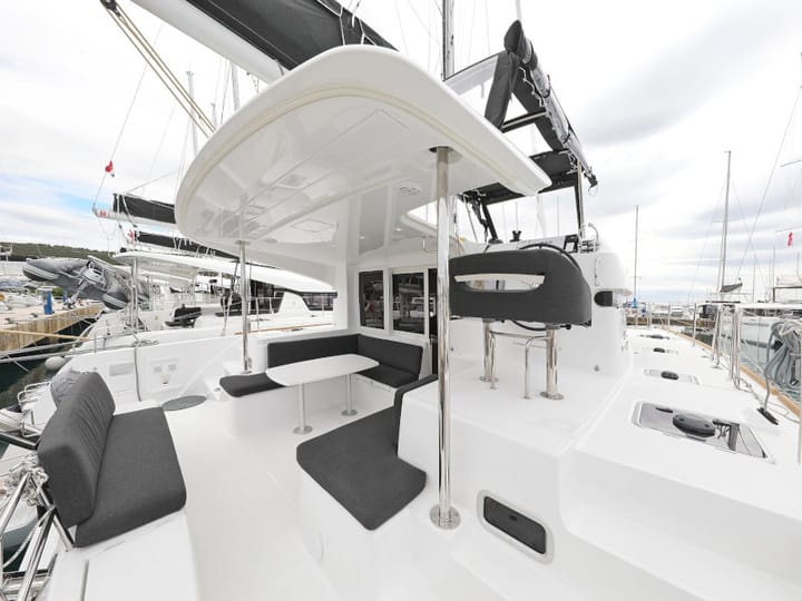 Fait sur mesure Catamaran (2019) for Charter - Sukošan | #430 - 38