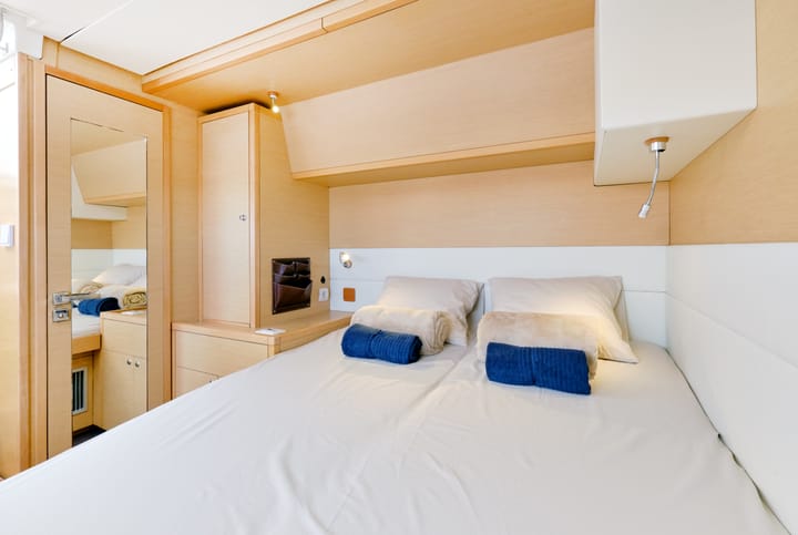  Catamaran Lagoon 52 Fly (2015) voor Charter - Ibiza | #4326 - 54