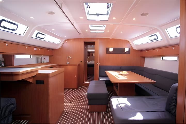  Zeilboot Bavaria  51 Cruiser (2014) voor Charter - El Arenal | #4667 - 9
