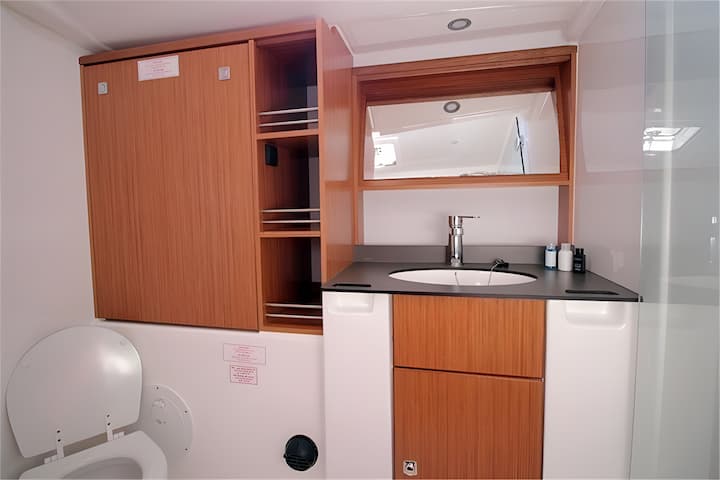  Zeilboot Bavaria  51 Cruiser (2014) voor Charter - El Arenal | #4667 - 13