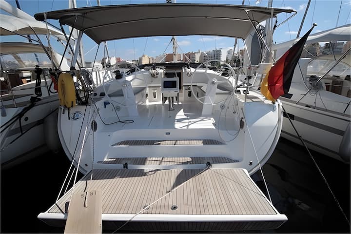  Zeilboot Bavaria  51 Cruiser (2014) voor Charter - El Arenal | #4667 - 3