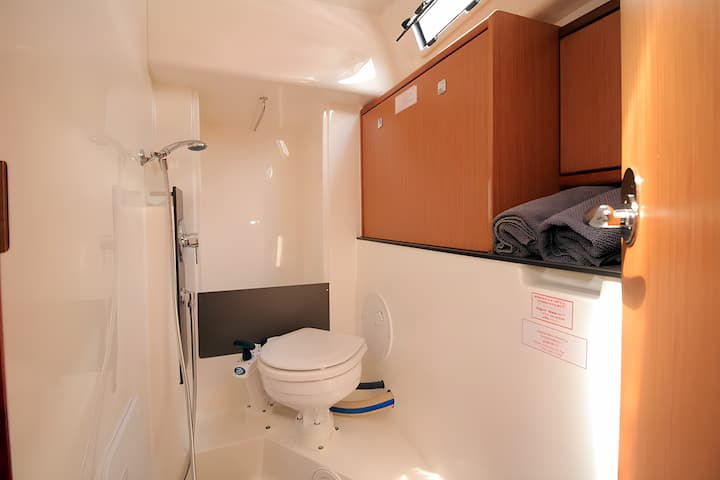 Bavaria  33 Cruiser Kiralık Yelkenli (2013) - El Arenal | #4672 - 12