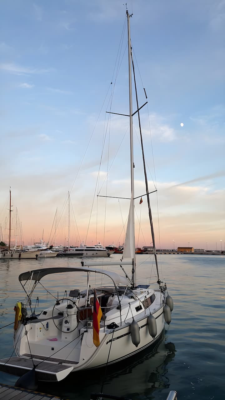 Bavaria  33 Cruiser Kiralık Yelkenli (2013) - El Arenal | #4672 - 4