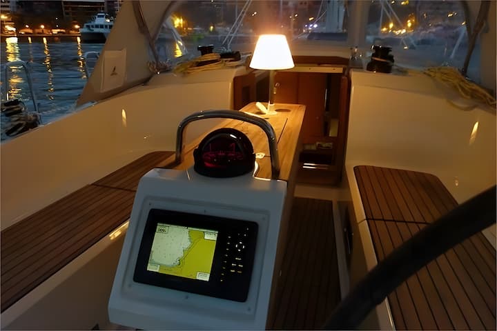 Bavaria  37 Cruiser Kiralık Yelkenli (2015) - El Arenal | #4675 - 4