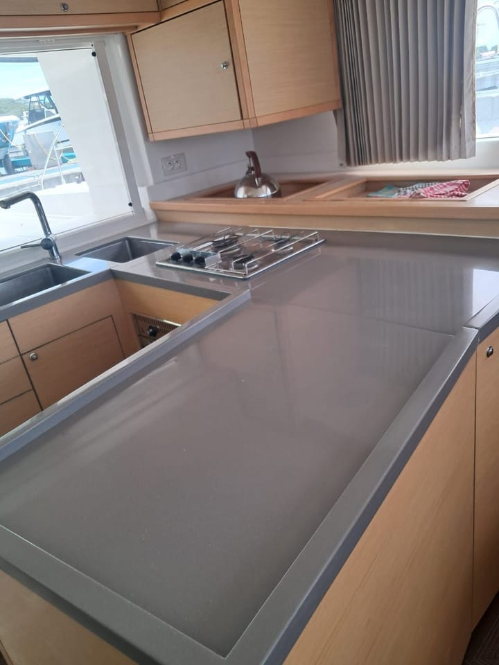 Martinique 13.96 m Voor Charter Catamaran - #4743 - 14