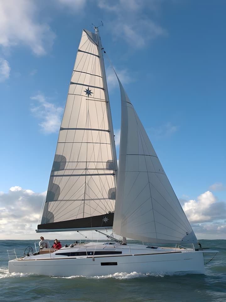 Furnari 10.34 m Per noleggio Barca a vela - #4969 - 4
