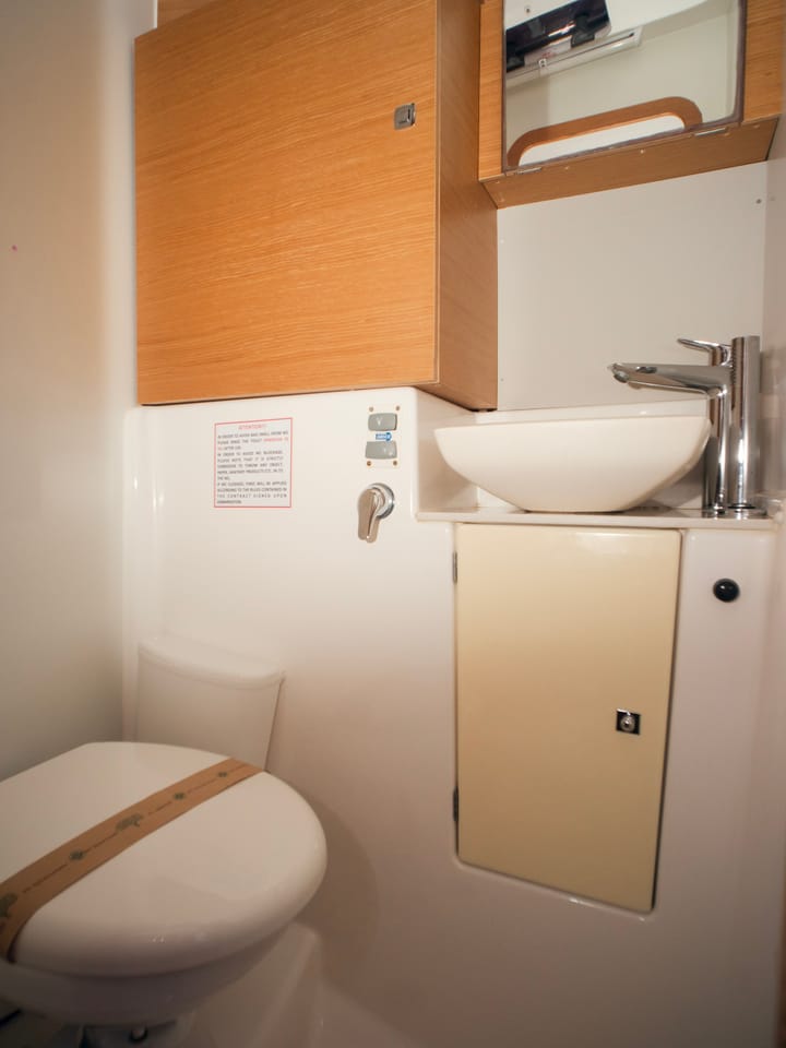  Velero Dufour  56 Exclusive (2018) para Charter - Portisco | #5013 - 8