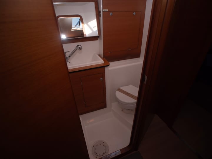  Velero Dufour  460 Grand Large (2016) para Charter - Portisco | #5039 - 8