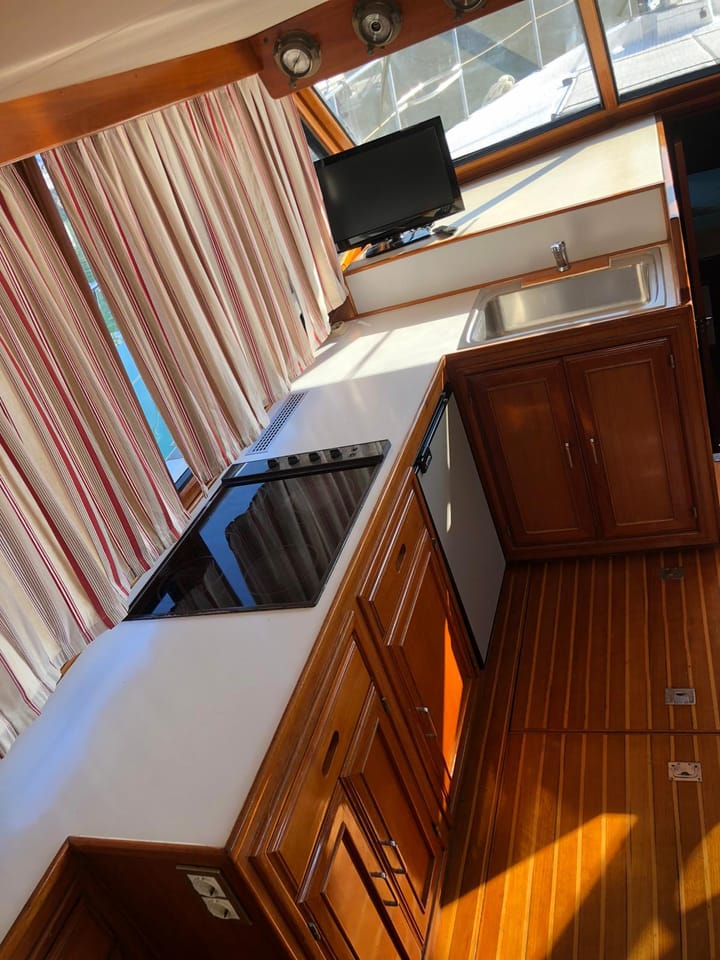 Motor Yacht Staryacht 1670 (1990) for Charter - Primošten | #5185 - 9