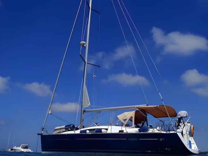 Sailboat Beneteau Oceanis 40 (2022) for Charter - Athens | #5227 - 6