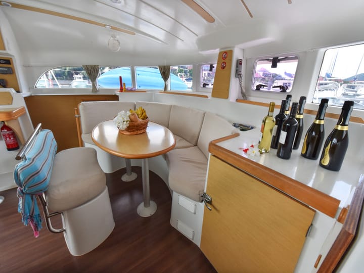 Katamaran Lagoon  380 (2011) für Charter - Mahe, Victoria | #5295 - 2