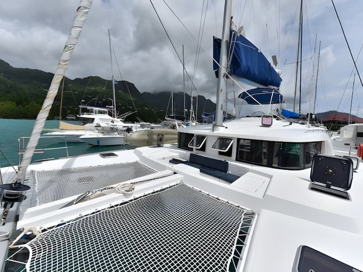  Catamarano Lagoon  440 (2008) per Noleggio, overcloccabile Mahé, Victoria | #5297 - 11