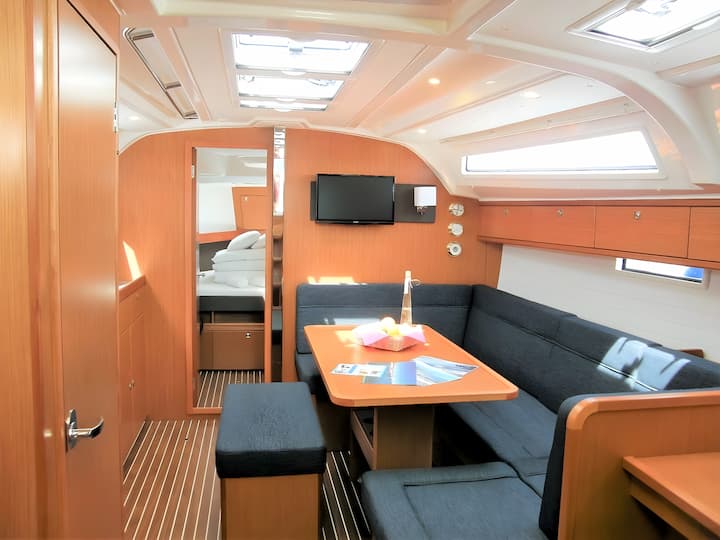 Murter 12.35 m Für Charter Segelboot — #5630 - 9
