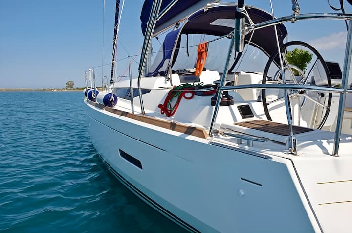 Sailboat Jeanneau Sun Odyssey 439 (2020) for Charter - Lefkada | #5669 - 3