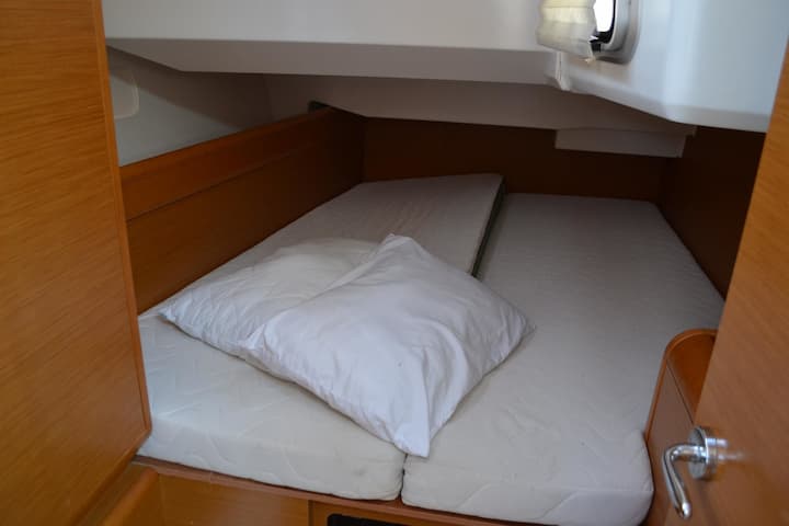 Sailboat Jeanneau Sun Odyssey 439 (2020) for Charter - Lefkada | #5669 - 14