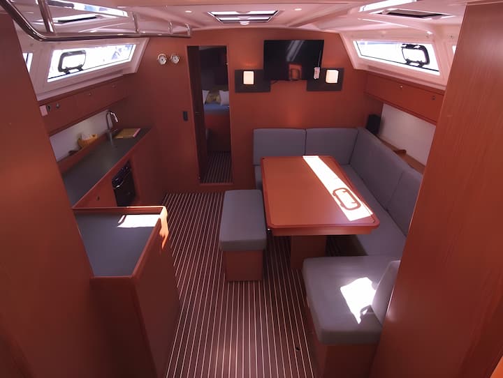 Sailboat Bavaria 46 Cruiser (2015) for Charter - Punat, Krk | #6352 - 4