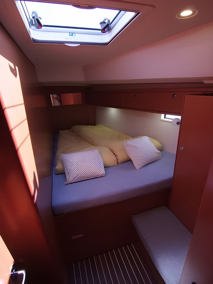 Sailboat Bavaria 46 Cruiser (2015) for Charter - Punat, Krk | #6352 - 7