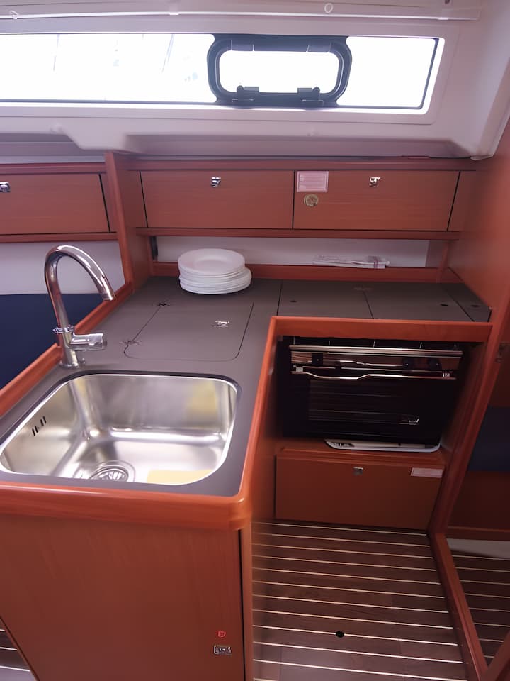  Zeilboot Bavaria  33 Cruiser (2015) voor Charter - Punat, Krk | #6362 - 10