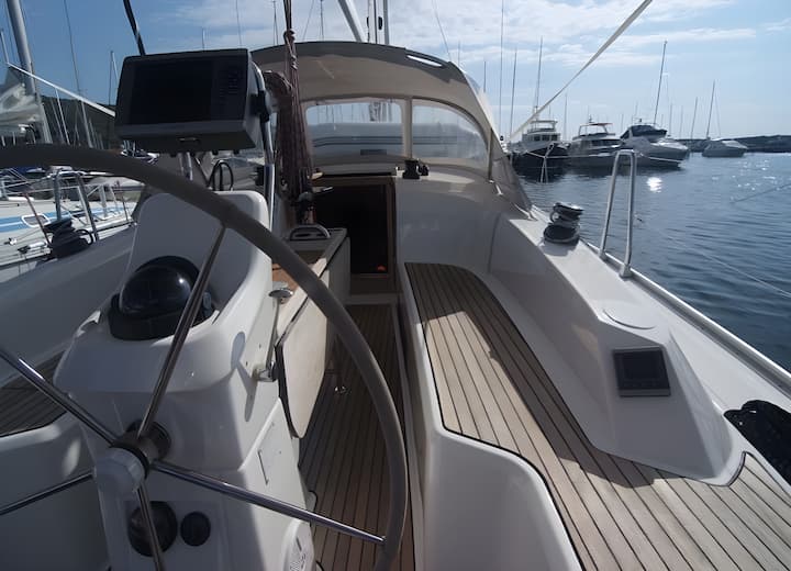  Zeilboot Bavaria  33 Cruiser (2015) voor Charter - Punat, Krk | #6362 - 6