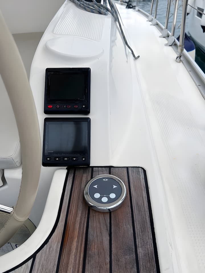  Velero Bavaria  37 Cruiser (2015) para Charter - Punat, Krk | #6388 - 11