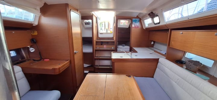Trogir 10.3 m For Charter Voilier - #6458 - 9