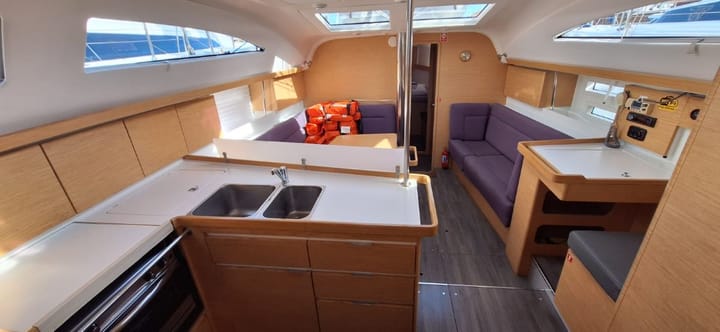 Trogir 13.85 m For Charter Voilier - #6463 - 4