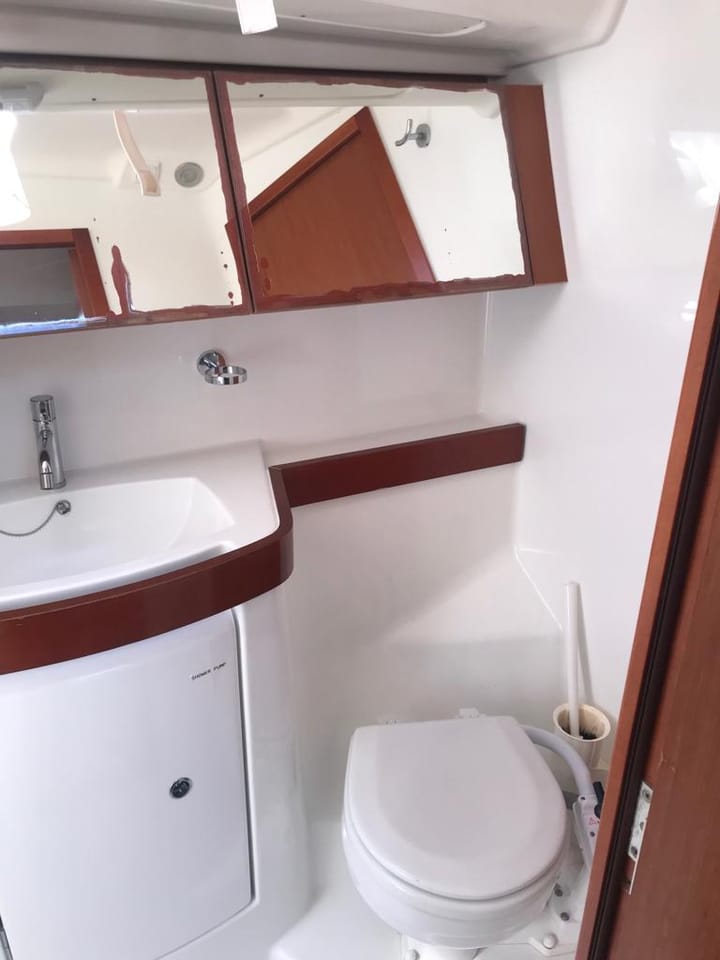 Voilier Beneteau Oceanis 40 (2011) pour Charter - Las Galletas | #6535 - 16