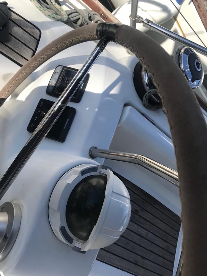 Voilier Beneteau Oceanis 40 (2011) pour Charter - Las Galletas | #6535 - 13