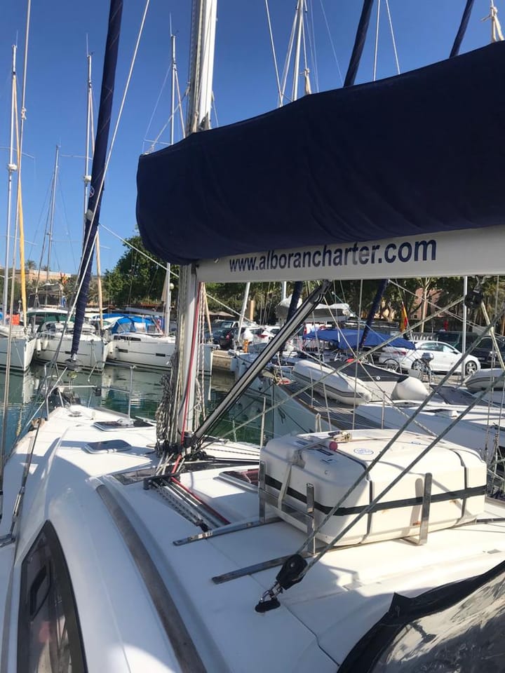 Voilier Beneteau Oceanis 40 (2011) pour Charter - Las Galletas | #6535 - 17