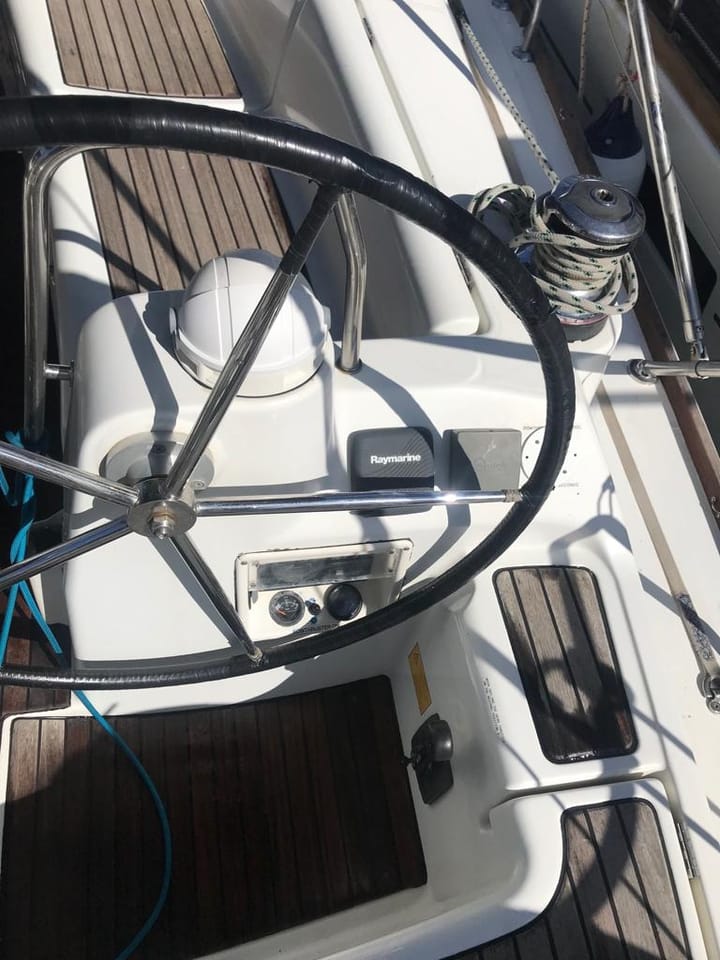 Voilier Beneteau Oceanis 40 (2011) pour Charter - Las Galletas | #6535 - 12